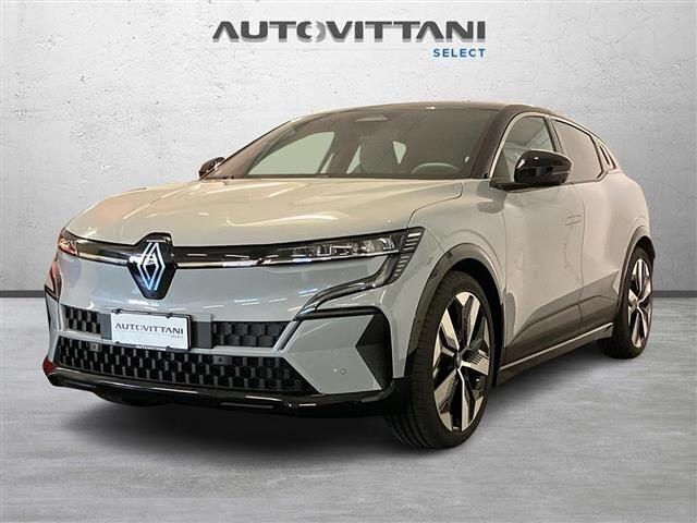 Grigio Nuova 2025 Renault Mégane Techno Tre volumi | 33.200 € (Molto cara) - Immagine 1/4