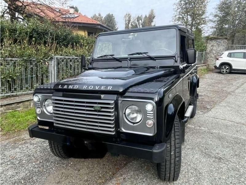 Usado Land Rover Defender 122 CV (89 kW) 2012 Negro Familiar