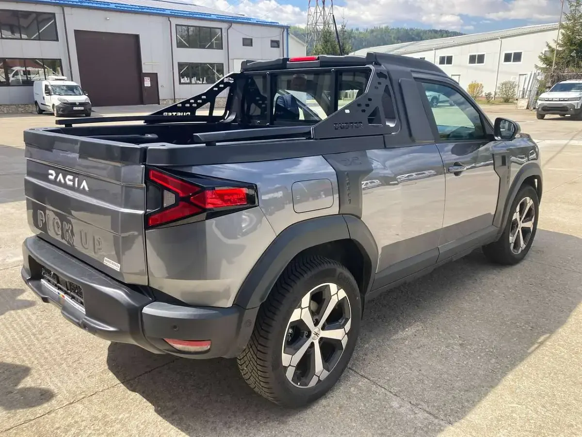 Nuova Dacia Duster Essentiel 122 CV (89 kW) 2026 Other Pick-up