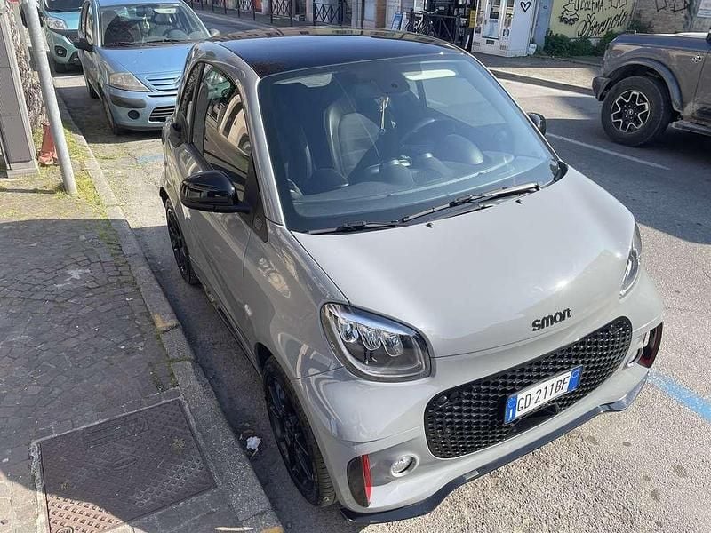 Begagnad Smart ForTwo Coupé 41 kW (56 HK) 2023 Halvkombi