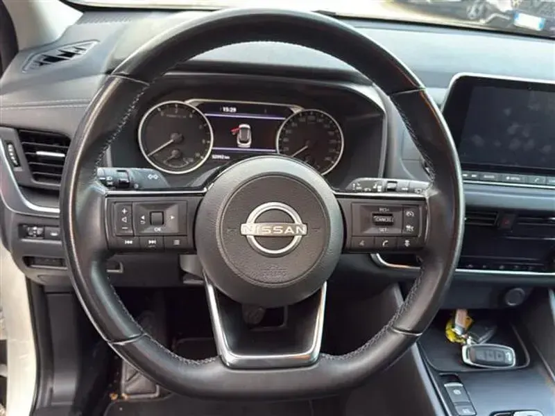 Usata Nissan Qashqai Acenta 190 CV (139 kW) 2023 Bianco SUV