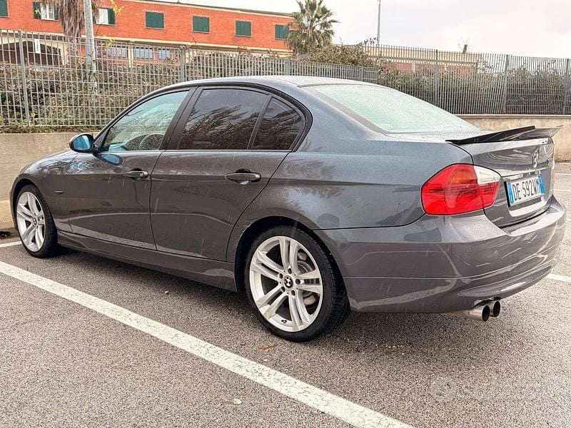 Usata BMW 320 Efficient Dynamics 150 CV (110 kW) 2006 Grigio Berlina