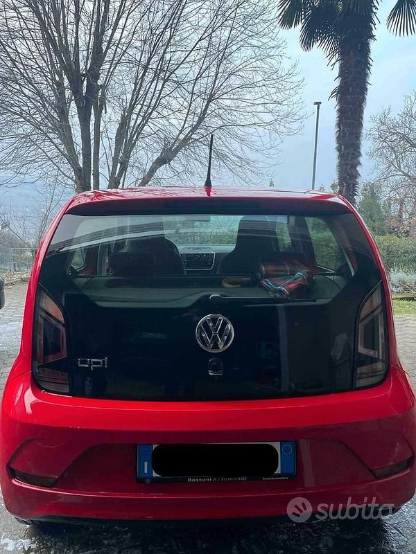 Usata VW up! 65 CV (47 kW) 2019 Rosso Utilitaria