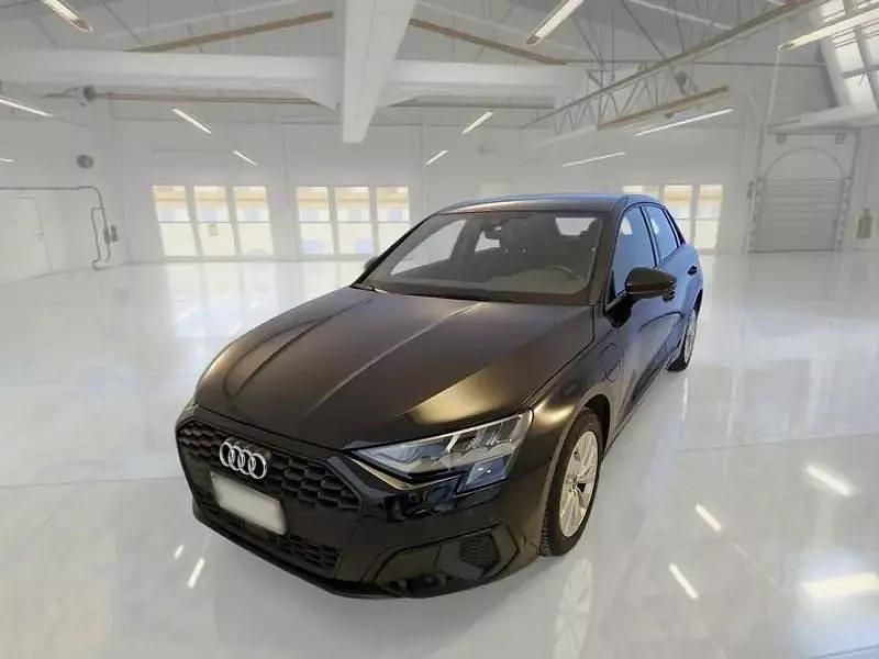 Usata 2022 Audi A3 Sportback e-tron Business Utilitaria | 23.450 € - Immagine 1/4