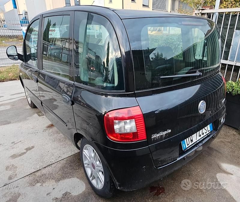 Usata Fiat Multipla 119 CV (87 kW) 2009 Nero Monovolume