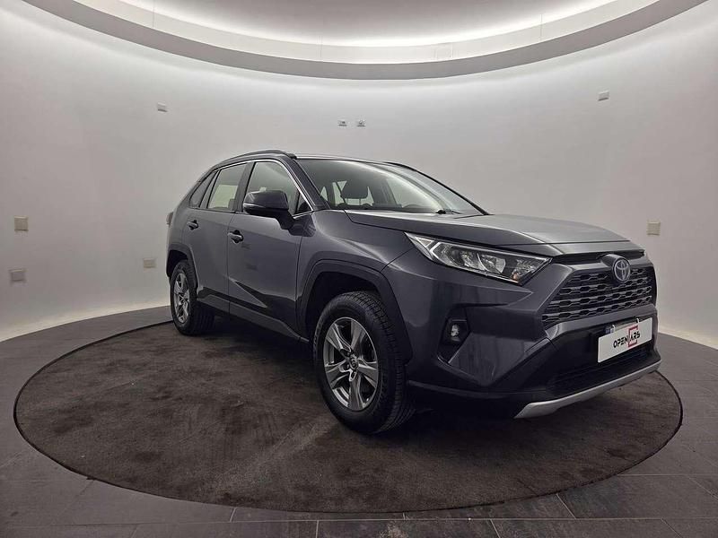 Usata Toyota RAV4 Hybrid Active 178 CV (130 kW) 2022 Grigio SUV