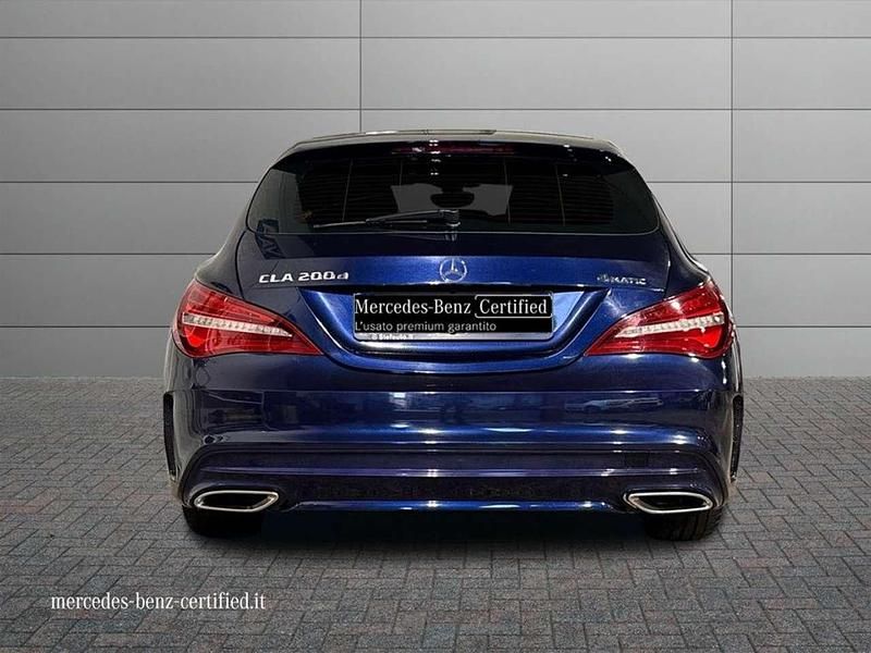 Usata Mercedes CLA200 Premium 136 CV (100 kW) 2017 Blu canvasite Station wagon