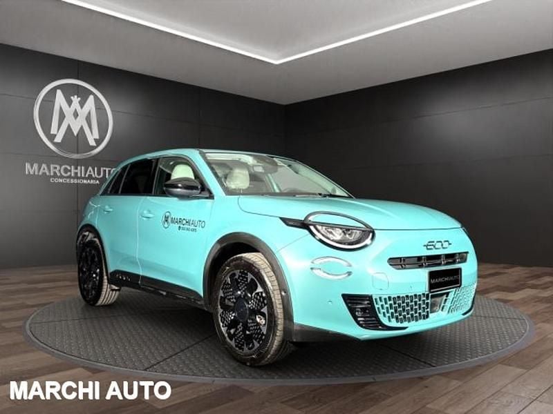 Usata Fiat 600E La Prima 61 kW (84 CV) 2024 Blu SUV