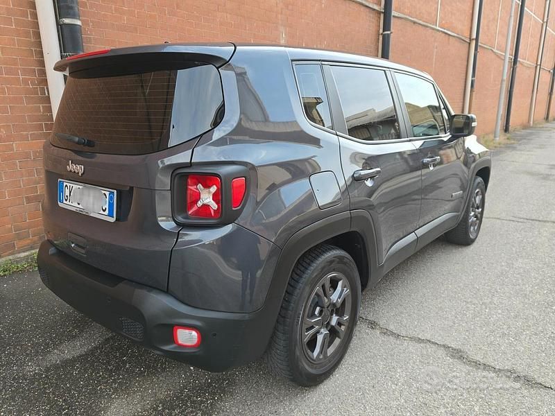 Usata Jeep Renegade Longitude 120 CV (88 kW) 2022 Grigio SUV
