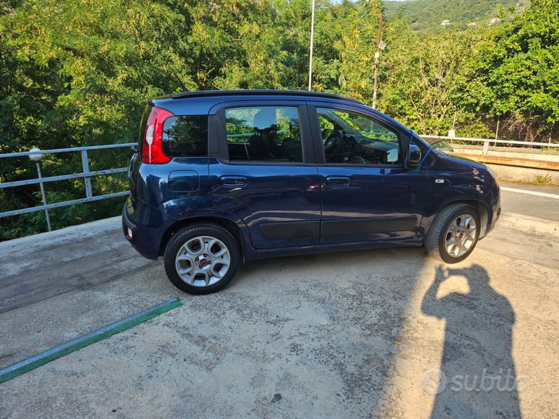 Usata Fiat Panda Lounge 69 CV (50 kW) 2018 Blu Utilitaria
