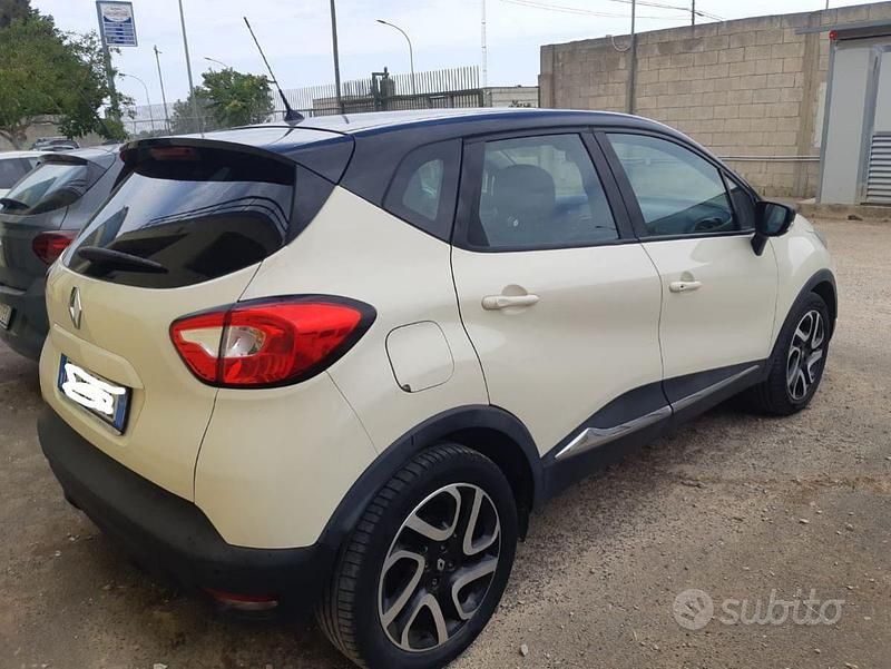 Usata Renault Captur Iconic 90 CV (66 kW) 2015 SUV