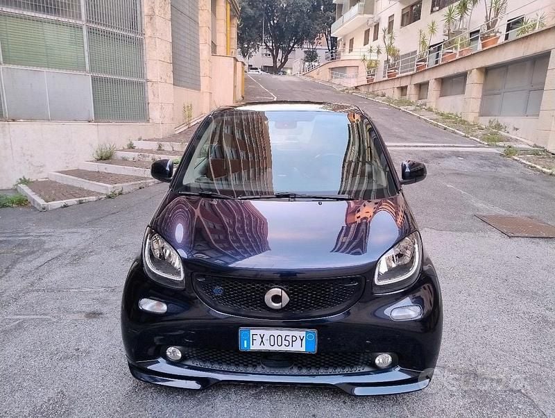 Blu Usata 2019 Smart ForTwo Electric Drive Brabus Coupé | 12.800 € - Immagine 1/4