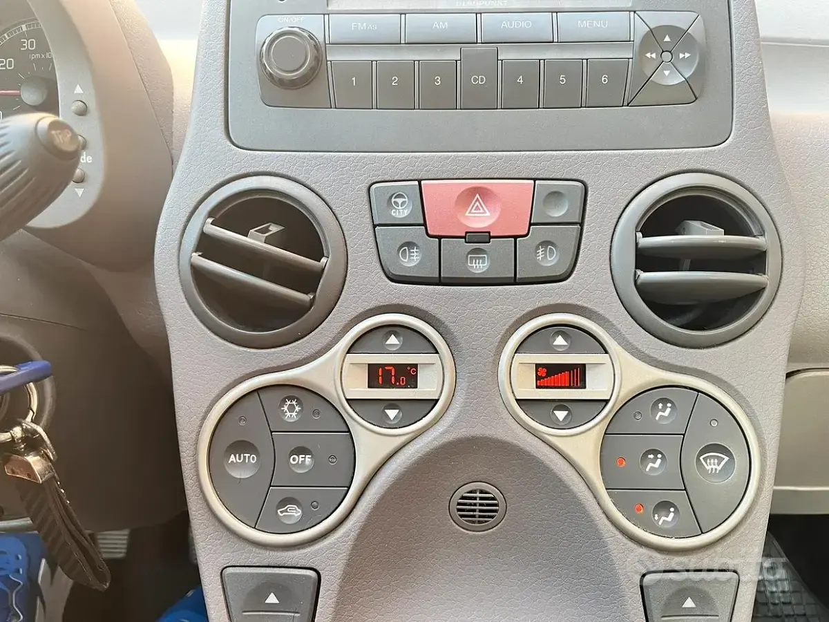 Usata Fiat Panda 60 CV (44 kW) 2003 Bluazzurro Utilitaria