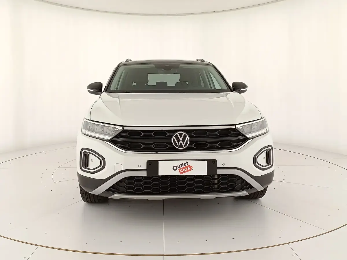 Usata VW T-Roc Life 150 CV (110 kW) 2025 Pure white nero SUV