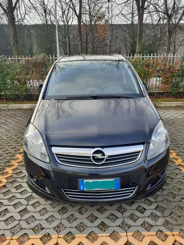 Usato 2012 Opel Zafira 1.7 Diesel 110 CV (4.000 €)