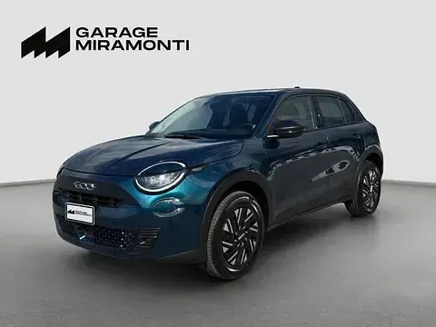 Nuova Fiat 600 La Prima 110 CV (80 kW) 2025 Verde SUV