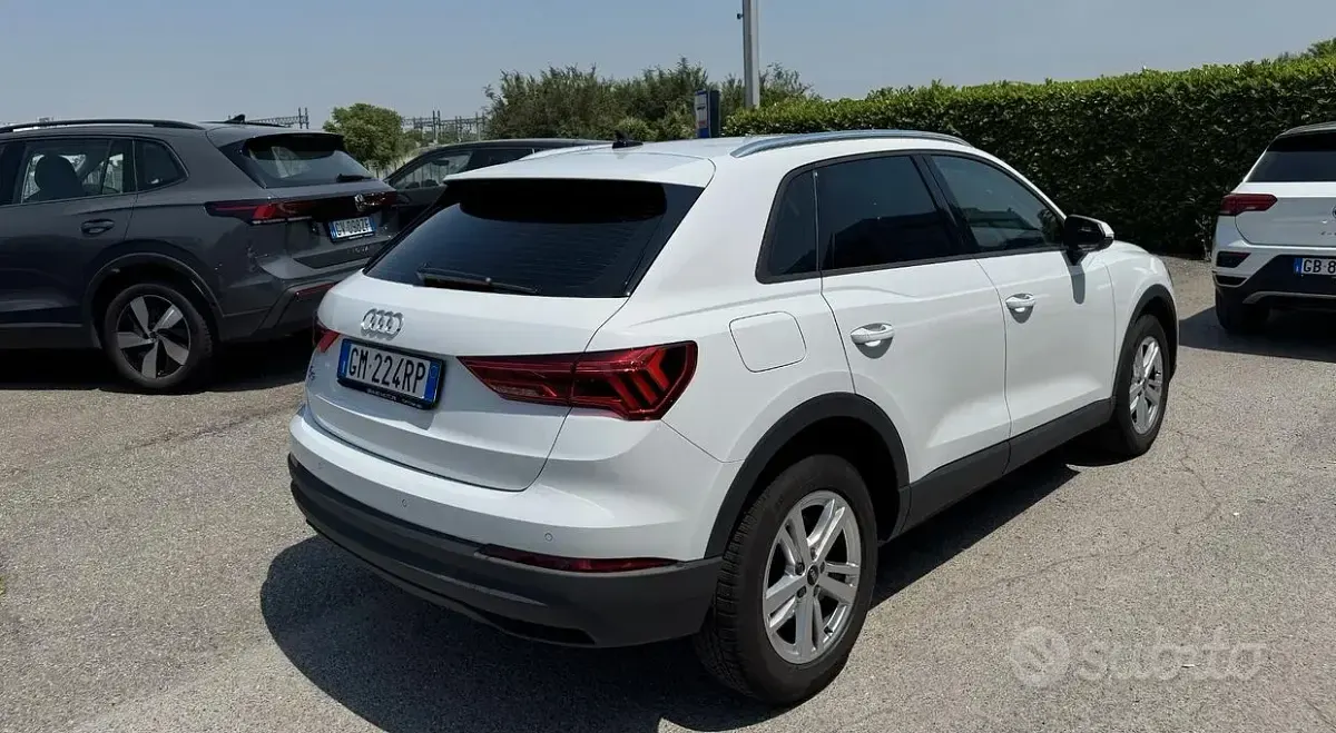 Usata Audi Q3 Ambiente 150 CV (110 kW) 2023 Bianco SUV