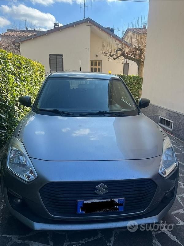 Usata Suzuki Swift 90 CV (66 kW) 2017 Grigio Utilitaria