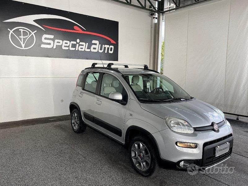 Usata Fiat Panda 4x4 S 75 CV (55 kW) 2014 Grigio Utilitaria