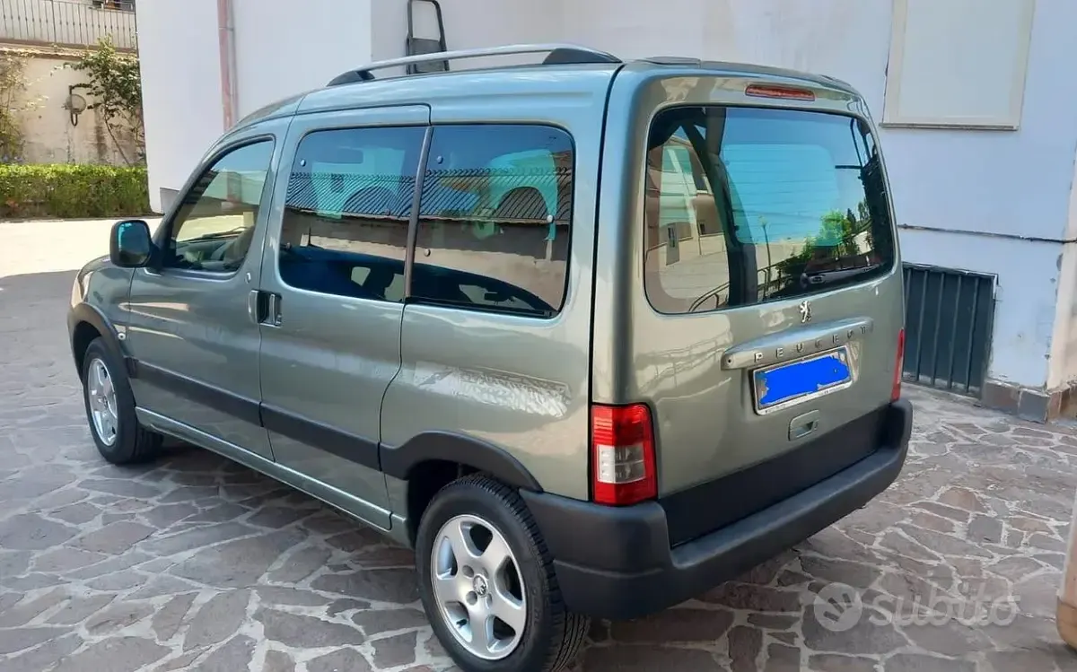 Usata Peugeot Partner 90 CV (66 kW) 2007 Monovolume