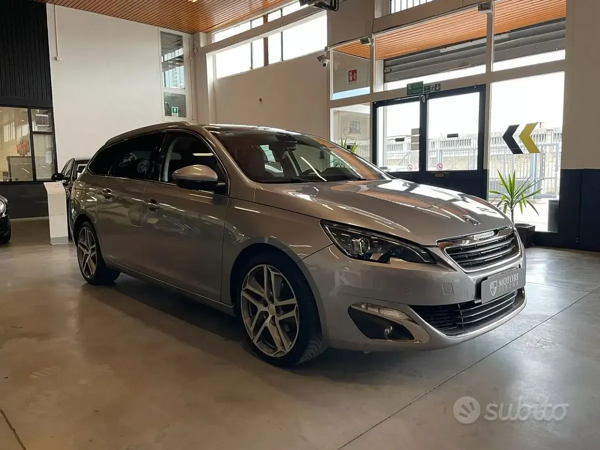 Usata Peugeot 308 Active 120 CV (88 kW) 2015 Grigio Station wagon