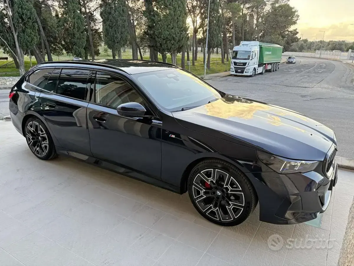 Usata BMW 520 M Sport 197 CV (144 kW) 2025 Nero Station wagon