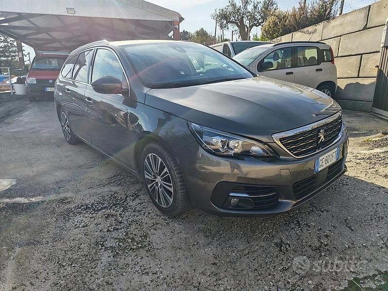 Usata Peugeot 308 GT 130 CV (95 kW) 2021 Grigio Berlina