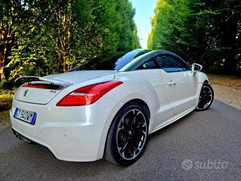 Usata Peugeot RCZ Comfort 156 CV (114 kW) 2011 Bianco Coupé