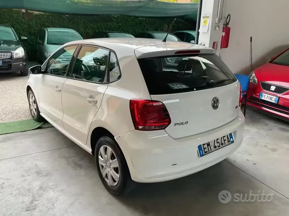 Usata VW Polo Comfortline 75 CV (55 kW) 2012 Bianco Utilitaria