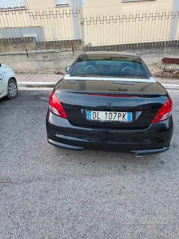 Usata Peugeot 206 CC 88 CV (64 kW) 2007 Nero Cabrio