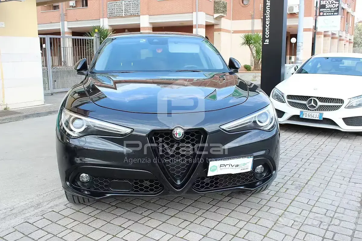 Usata Alfa Romeo Stelvio 210 CV (154 kW) 2017 Nero SUV