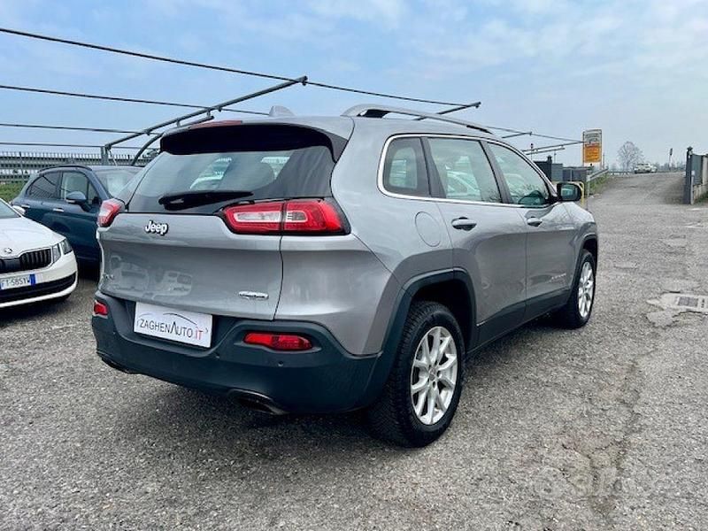 Usata Jeep Cherokee Longitude 185 CV (136 kW) 2017 Grigio SUV