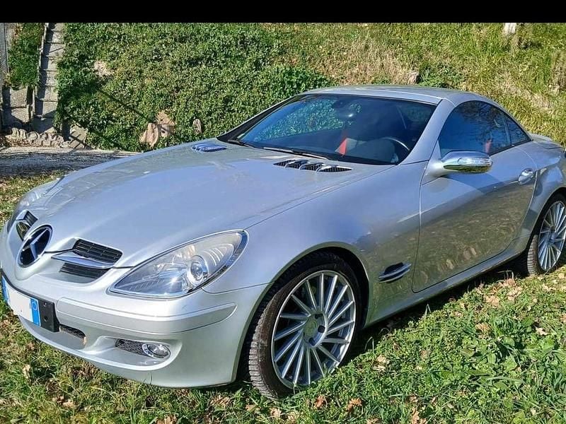 Argento Usata 2007 Mercedes SLK200 Cabrio | 14.000 € (Buon prezzo) - Immagine 1/4