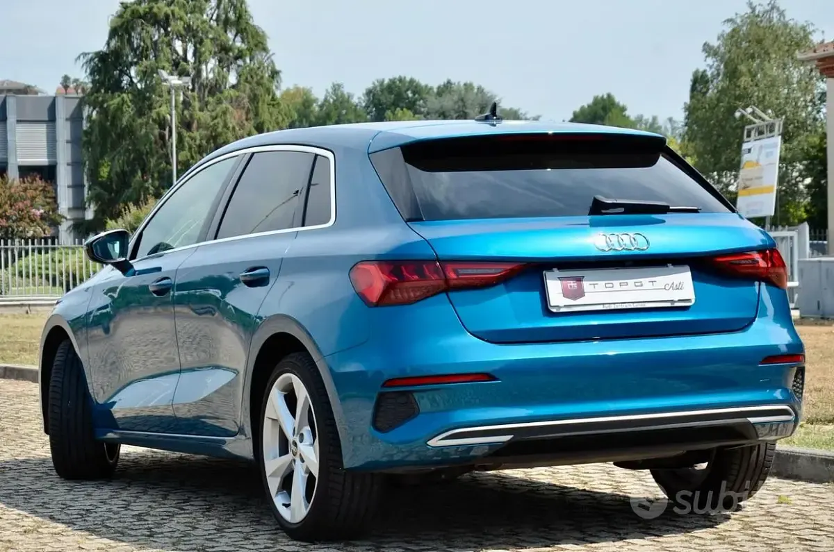Usata Audi A3 Advanced Plus 150 CV (110 kW) 2022 Bluazzurro Berlina