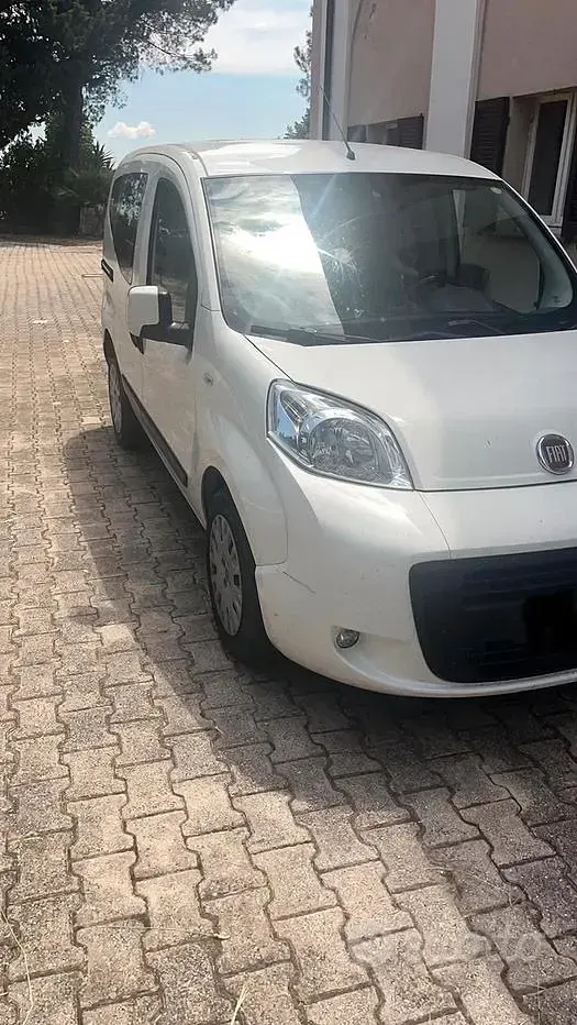 Usata Fiat Qubo Trekking 75 CV (55 kW) 2016 Grigio Monovolume