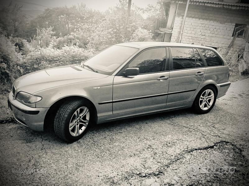 Usata BMW 320 150 CV (110 kW) 2005 Grigio Station wagon