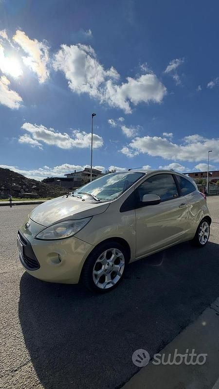 Usata 2009 Ford Ka Due volumi | 3500 € - Immagine 1/4