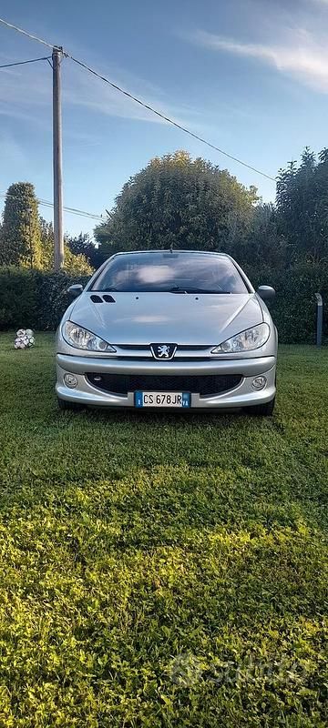 Grigio Usata 2005 Peugeot 206 CC Cabrio | 2800 € (Cara) - Immagine 1/4