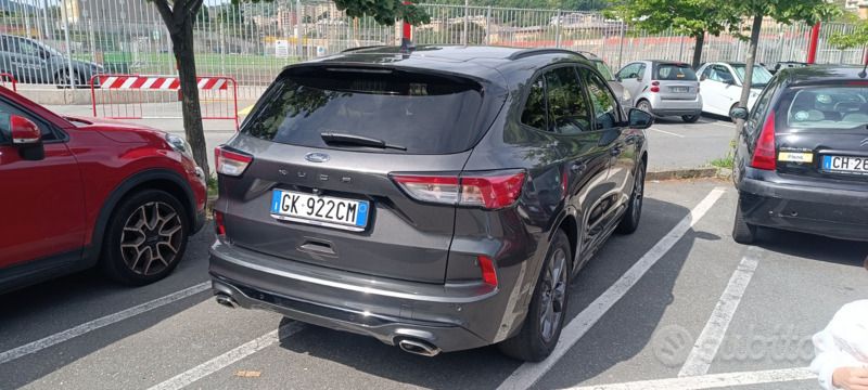 Usata Ford Kuga ST-Line 120 CV (88 kW) 2022 Grigio SUV
