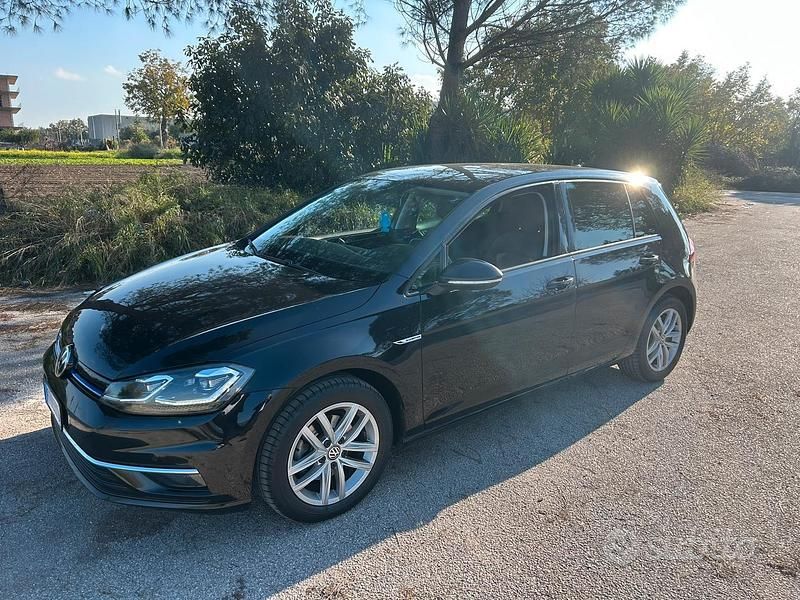 Usata VW Golf VII 130 CV (95 kW) 2019 Nero Berlina