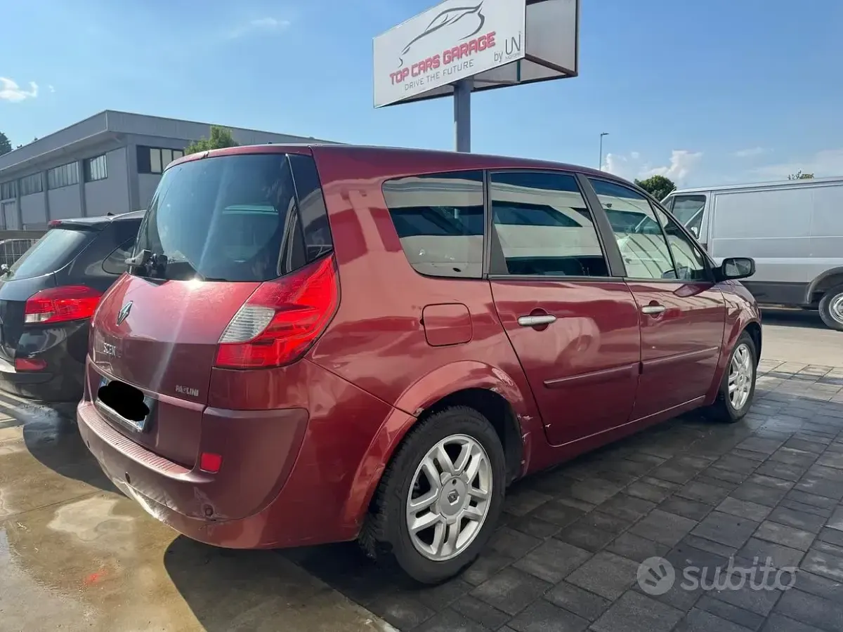 Usata Renault Scenic E-Tech 130 CV (95 kW) 2008 Rosso Monovolume