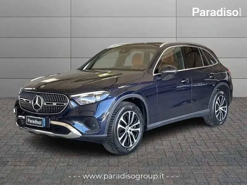 Begagnad Mercedes GLC220 Advanced Plus 197 HK (144 kW) 2023 SUV