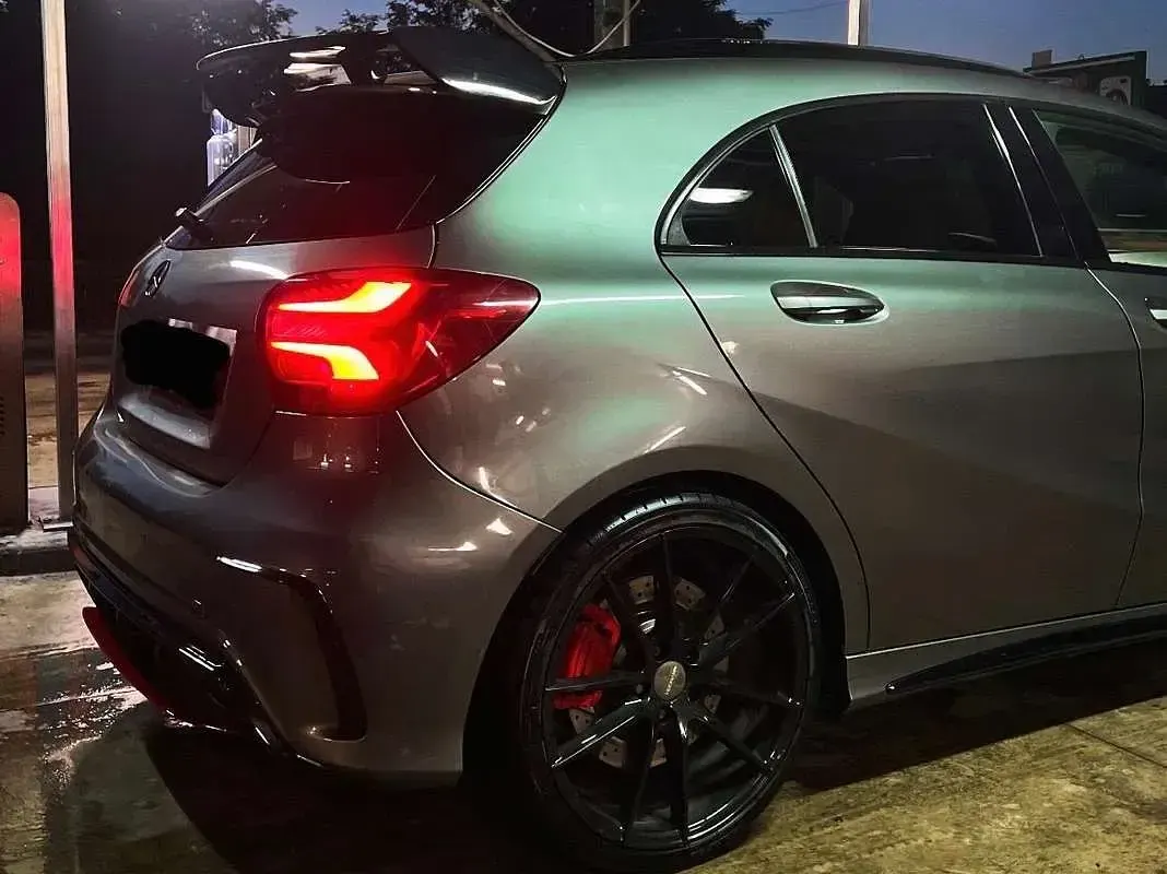 Usata Mercedes A45 AMG AMG 360 CV (264 kW) 2014 Grigio Utilitaria