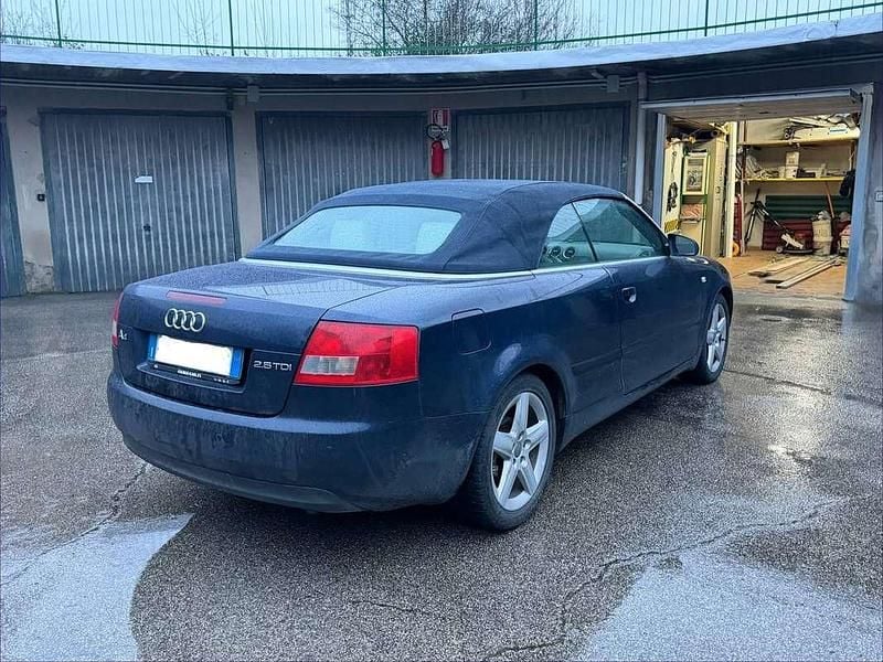 Usata Audi A4 Cabriolet 163 CV (119 kW) 2004 Blu/azzurro Cabrio