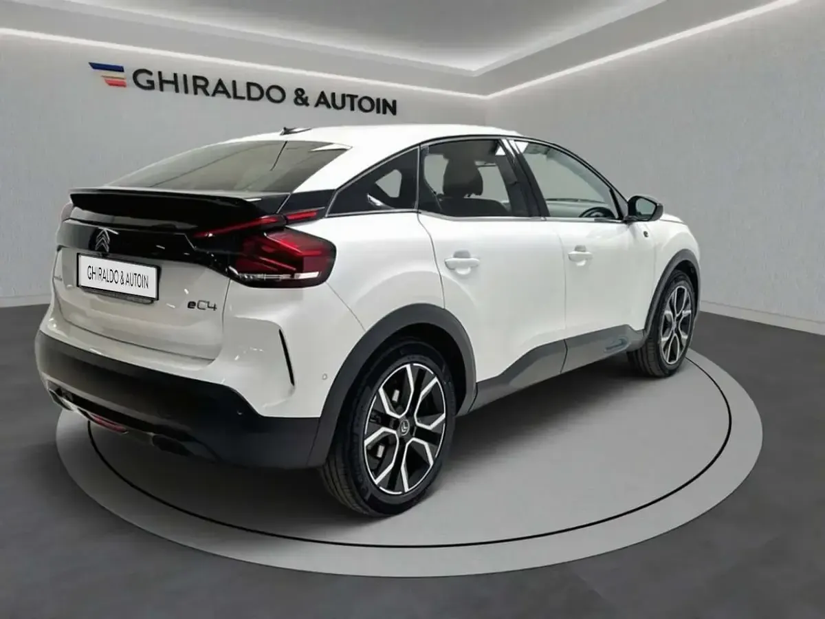 Usata Citroën e-C4 Shine 100 kW (136 CV) 2022 Bianco Berlina