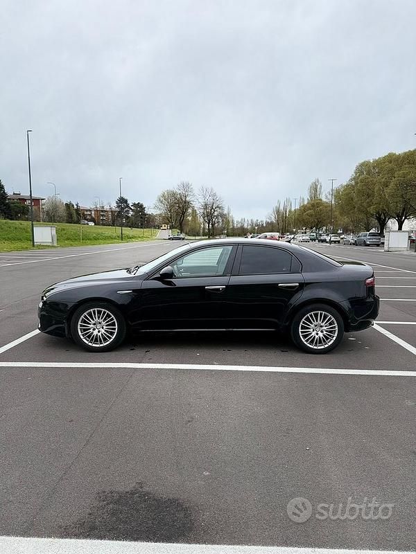 Usata Alfa Romeo 159 150 CV (110 kW) 2007 Nero Berlina