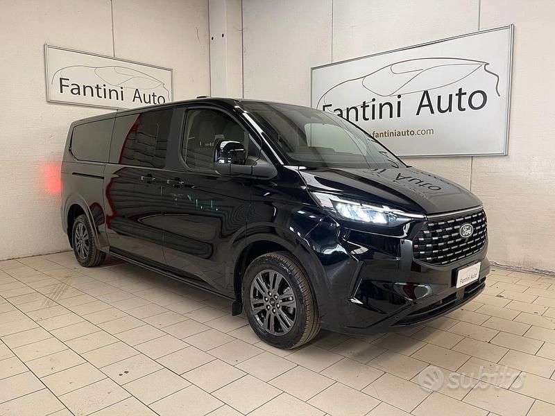 Usata Ford Transit Tourneo Titanium 170 CV (125 kW) 2025 Nero Monovolume