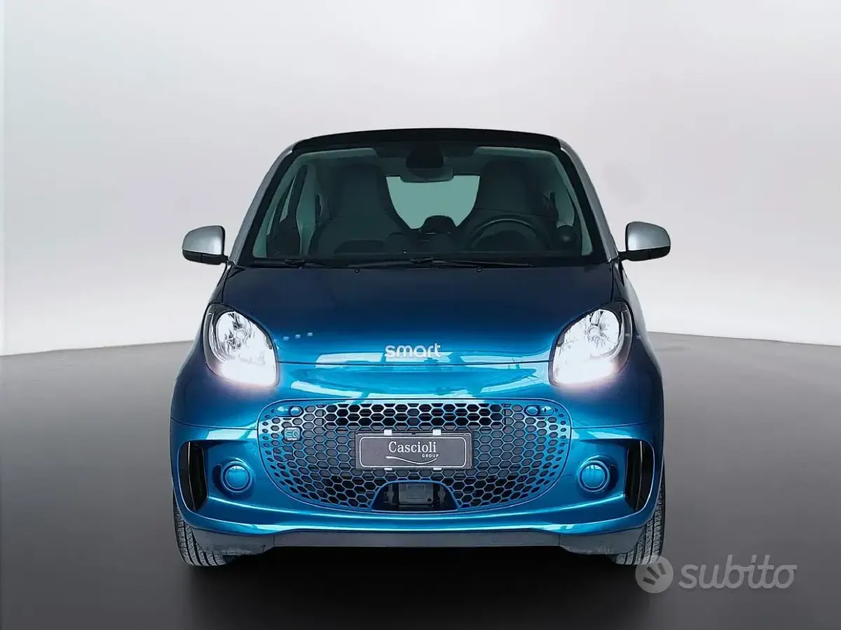 Usata Smart ForTwo Electric Drive Passion 41 kW (56 CV) 2022 Bluazzurro Berlina