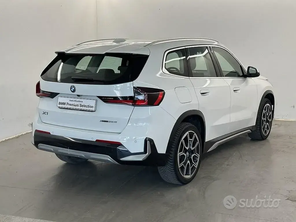 Usata BMW X1 244 CV (179 kW) 2023 Bianco SUV