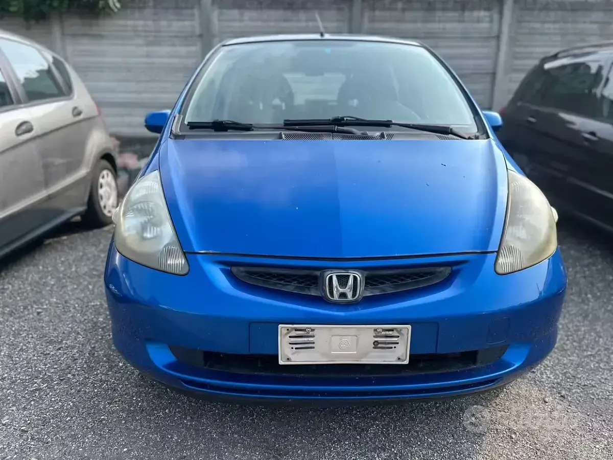 Usata Honda Jazz LS 78 CV (57 kW) 2004 Blu Utilitaria